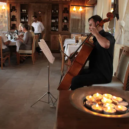 Fresco Cave Cappadocia אורגופ