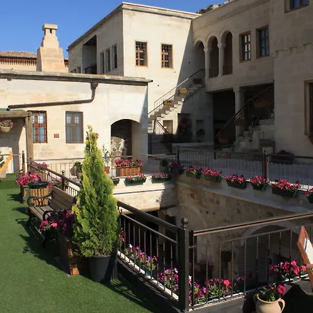 Fresco Cave Cappadocia אורגופ