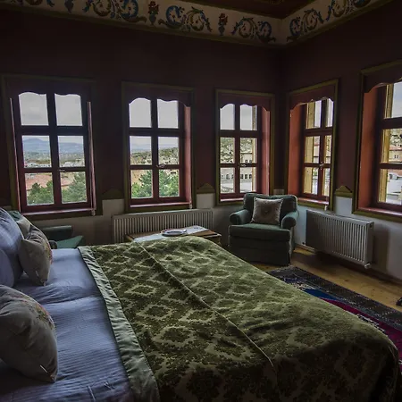 Fresco Cave Cappadocia מלון אורגופ