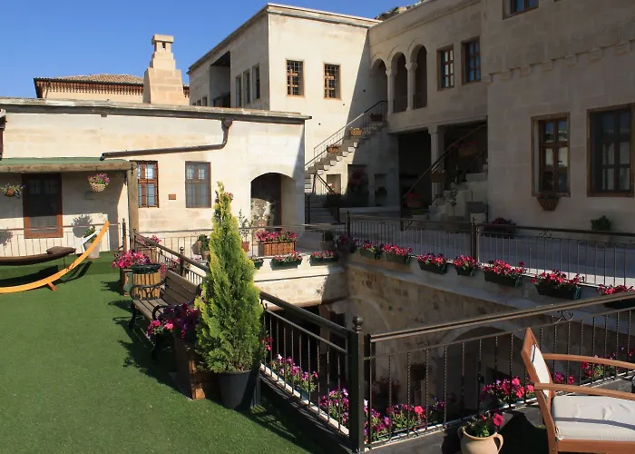 卡帕多西亚弗雷斯科窟套房酒店 于尔居普